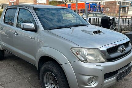 Toyota Hilux 278.647 km 9.490 &euro; Hamburg 22113