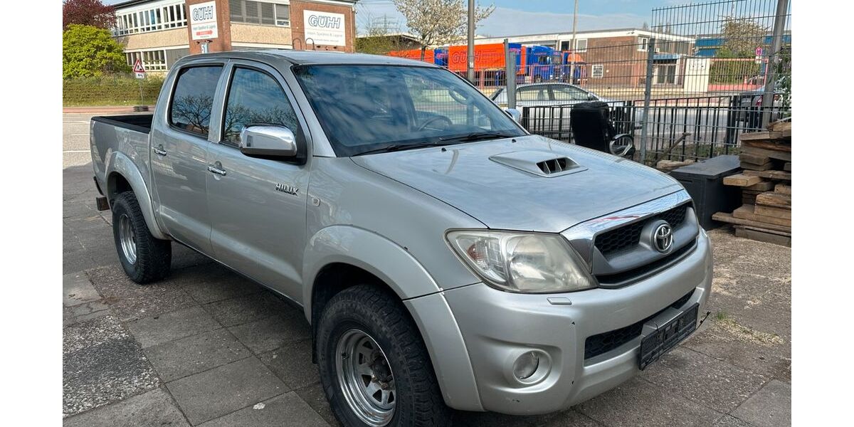 Toyota Hilux 278.647 km 9.490 &euro; Hamburg 22113