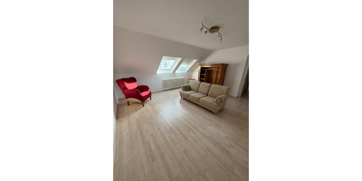 Etagenwohnung Koblenz - 5 Zimmer, 105 m&sup2;, 1.300&euro; | Angebot:24627489