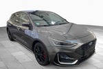 Ford Focus ST Line Vignale HYBR1.HD PANO/AHK/B&O/VOLL 88.246 km 19.990 &euro; Hatten 26209