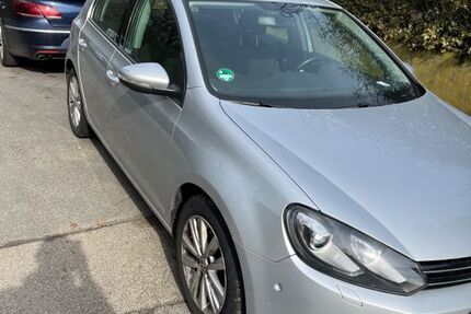 VW Golf 180.000 km 7.500 &euro; Friedrichsdorf 61381