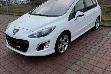 Peugeot 308 96.000 km 6.500 &euro; Berlin 13129