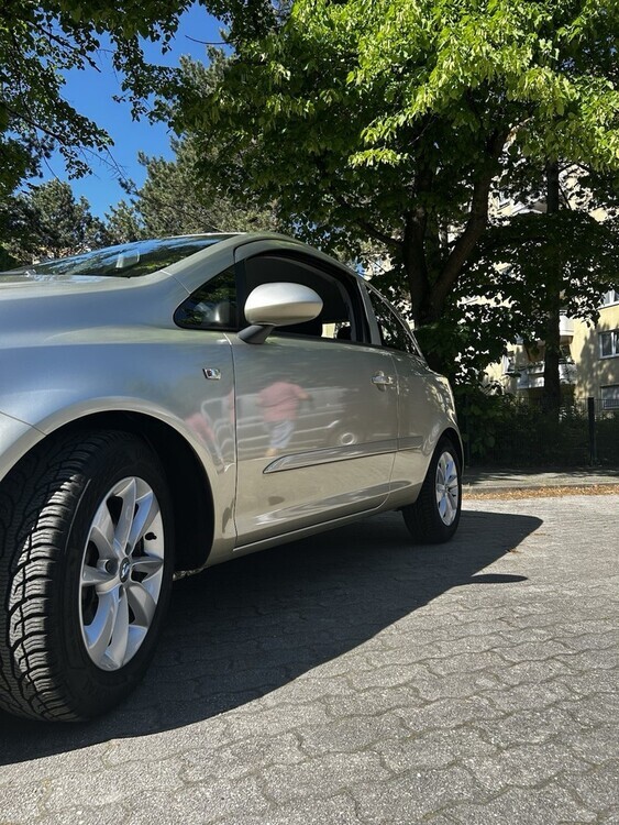 Opel Corsa 75.000 km 1.850 € Nürnberg 90403