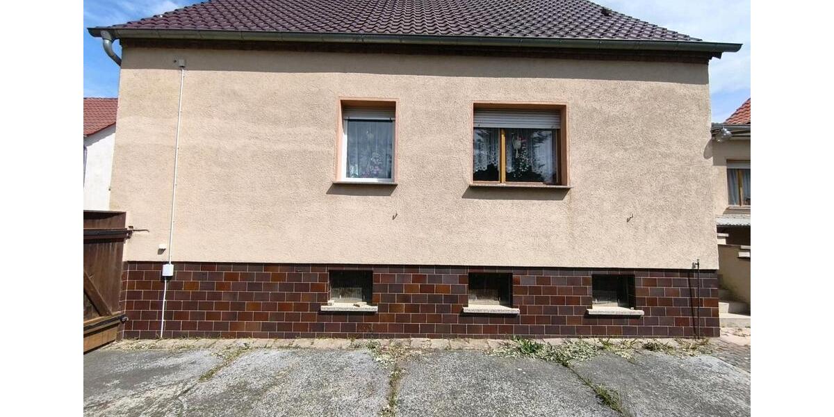 Einfamilienhaus Nebra (Unstrut) - 7 Zimmer, 145 m&sup2;, 99.500&euro; | Angebot:26418663