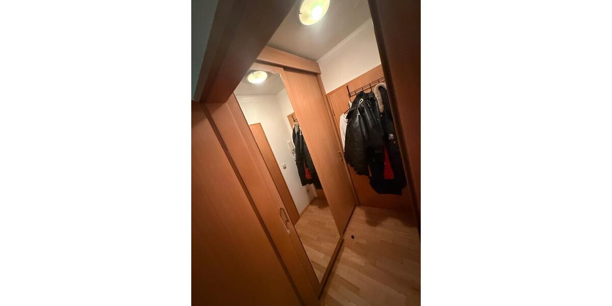 Etagenwohnung Wiesbaden Schierstein - 1 Zimmer, 28 m&sup2;, 750&euro; | Angebot:26676073