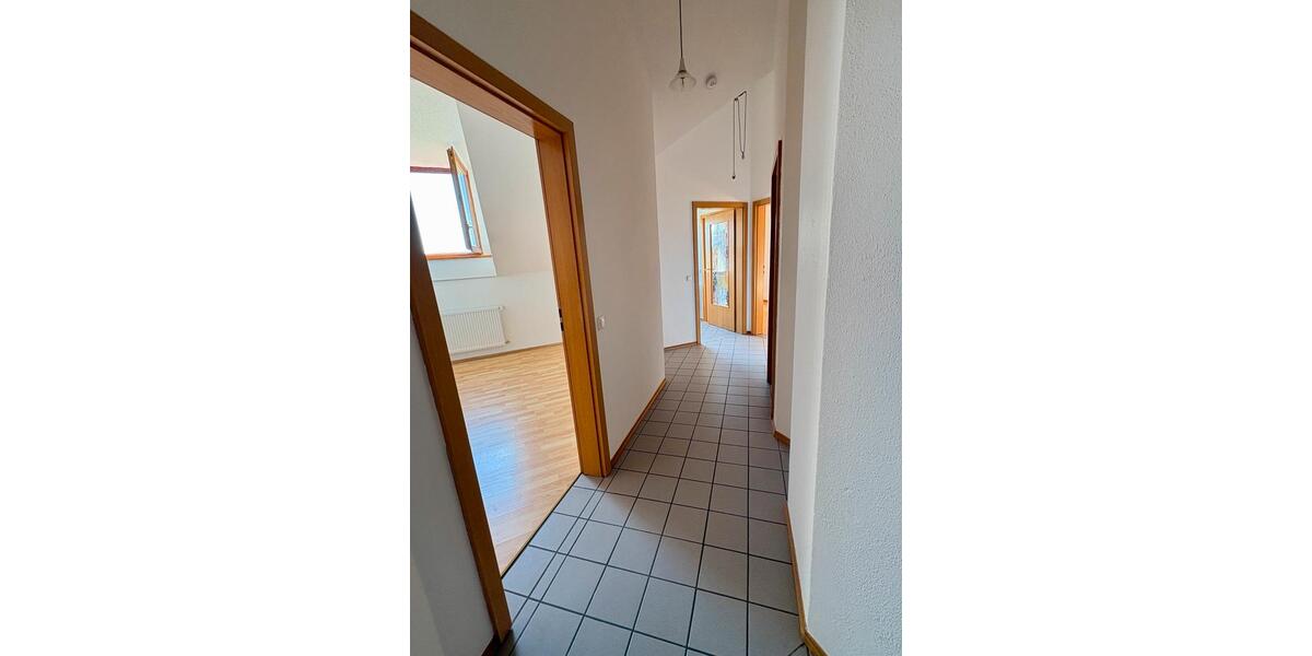 Dachgeschoßwohnung Hutthurm - 2 Zimmer, 62 m&sup2;, 520&euro; | Angebot:26516724