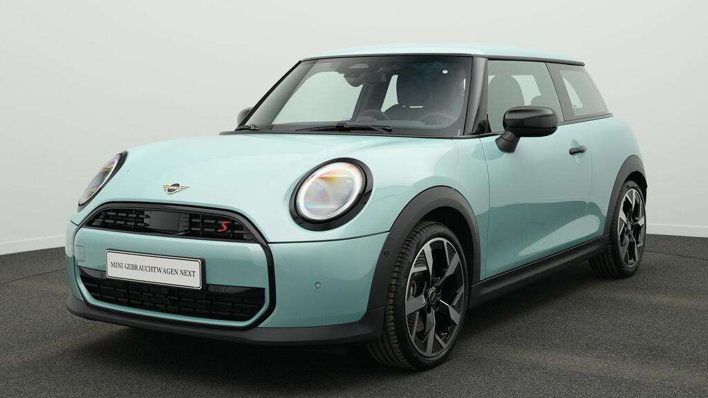 Mini Cooper S 7.972 km 30.301 &euro; München 80788