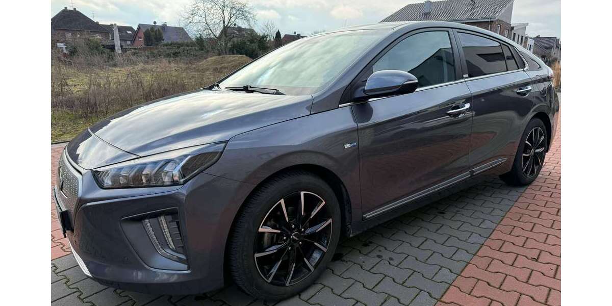 Hyundai IONIQ 49.337 km 16.950 &euro; Issum 47661