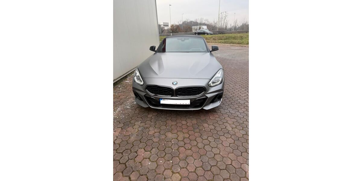 BMW Z4 6.000 km 55.335 &euro; München 81375