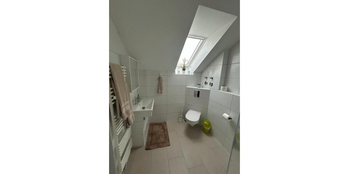 Dachgeschoßwohnung Bad Birnbach Asenham - 2.5 Zimmer, 49 m&sup2;, 590&euro; | Angebot:24764999