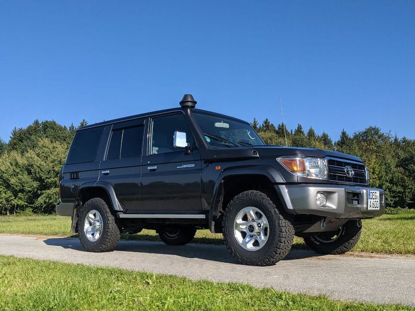 Toyota Land Cruiser 5.500 km 75.000 € Plattling 94447