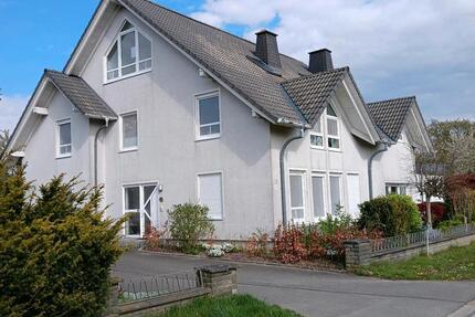 Haus Lage - 5 Zimmer, 159 m&sup2;, 1.580&euro; | Angebot:26215495