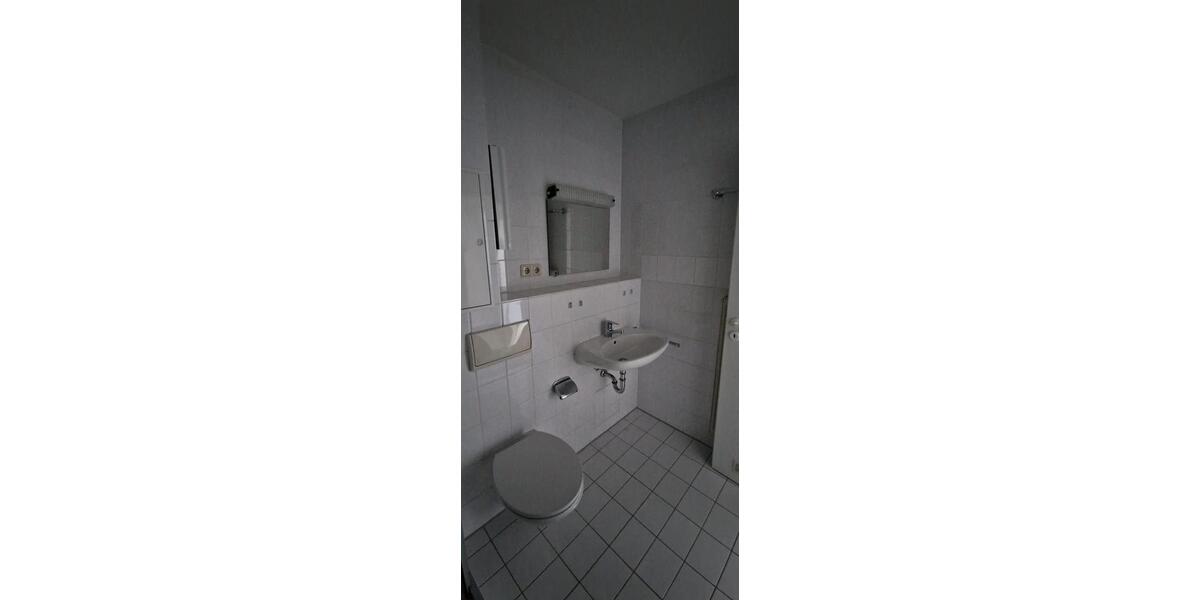 Dachgeschoßwohnung Zwickau Zwickau-Nord - 1 Zimmer, 33 m&sup2;, 230&euro; | Angebot:26676972