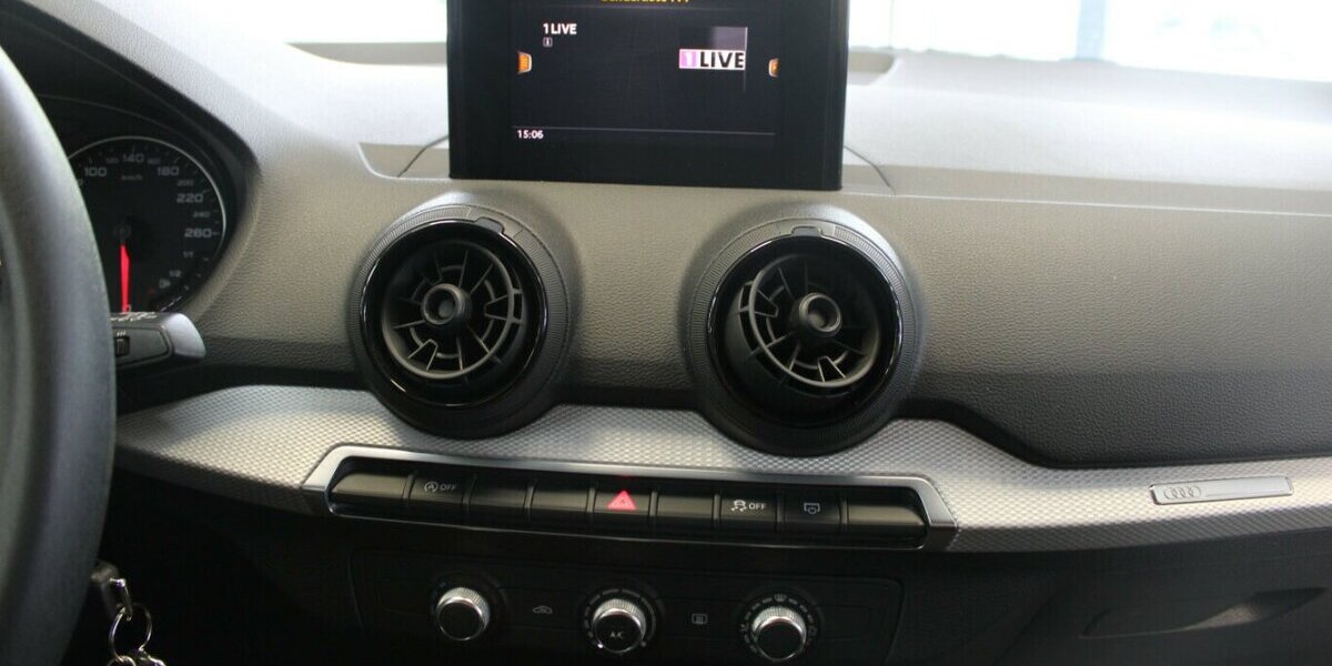 Audi Q2 1.0 TFSI Ultra - AHK - 110.909 km 12.980 &euro; Euskirchen 53881