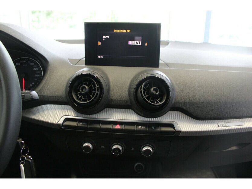 Audi Q2 1.0 TFSI Ultra - AHK - 110.909 km 12.980 € Euskirchen 53881