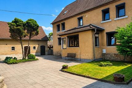 Haus Querfurt - 10 Zimmer, 196 m&sup2;, 198.000&euro; | Angebot:26705709