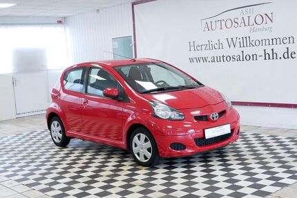 Toyota Aygo (X) 33.397 km 7.499 &euro; Hamburg 22399