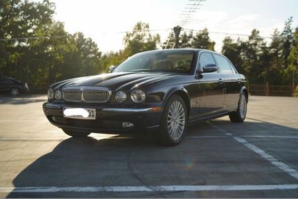 Jaguar Daimler 42.000 km 45.900 &euro; Marburg 35037