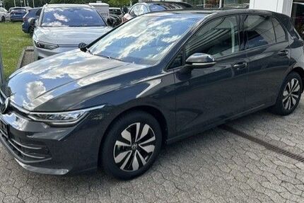VW Golf 8.978 km 28.750 &euro; Düsseldorf 40472