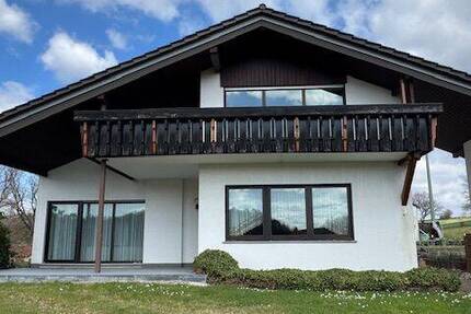 Haus Kusel Bledesbach - 7 Zimmer, 235 m&sup2;, 1.490&euro; | Angebot:23944502