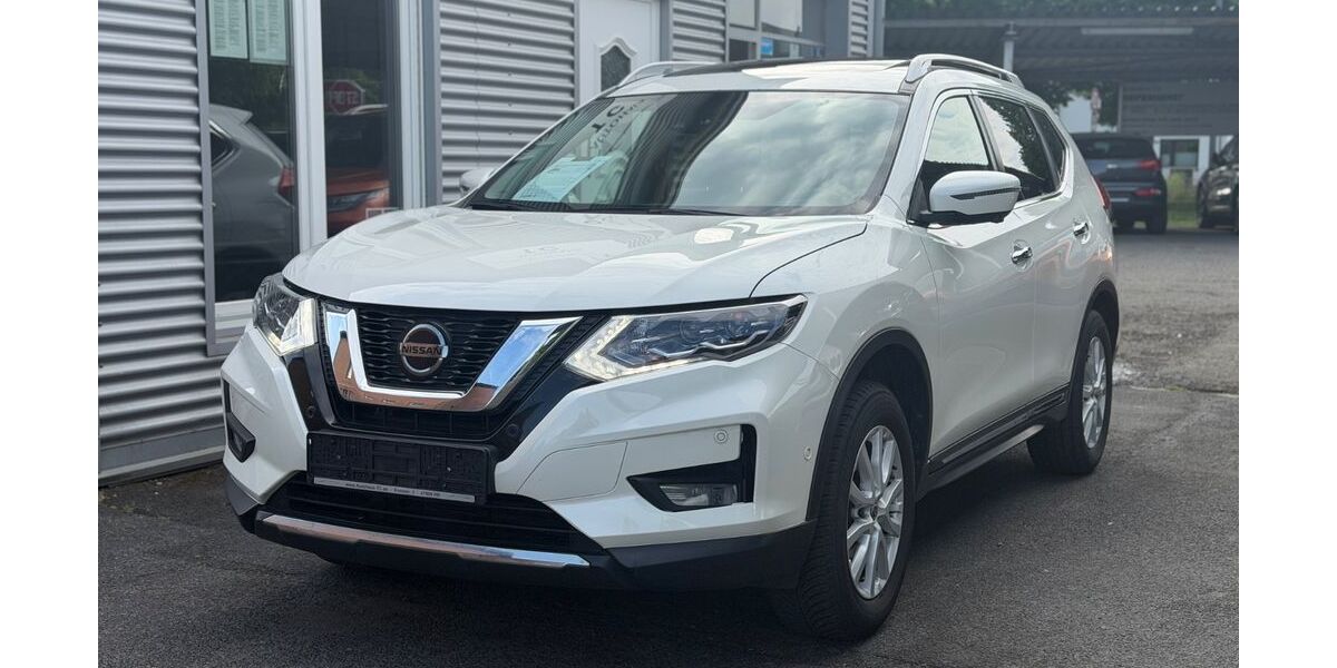 Nissan X-Trail 145.800 km 17.390 &euro; Krefeld 47809