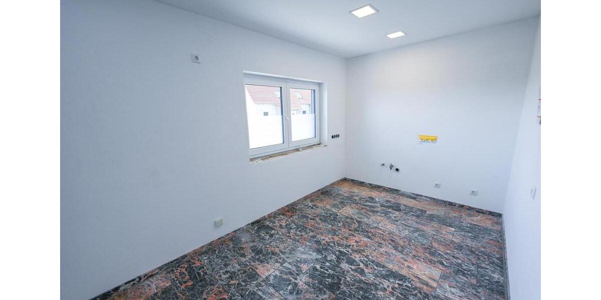 Einfamilienhaus Oberleichtersbach - 1.000&euro; | Angebot:24347648