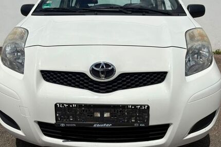 Toyota Yaris 149.102 km 2.400 &euro; Wehingen 78564