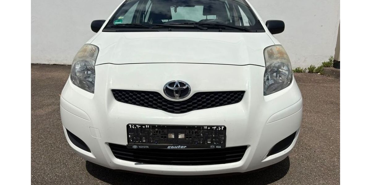Toyota Yaris 149.102 km 2.400 &euro; Wehingen 78564