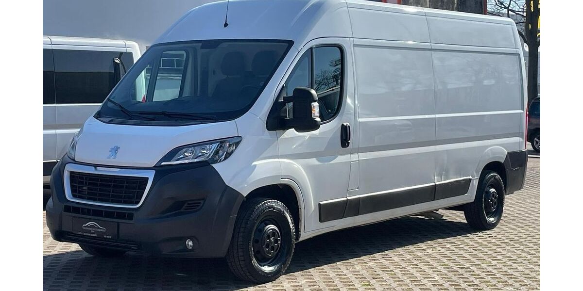 Peugeot Boxer 199.000 km 12.350 &euro; Berlin 13088