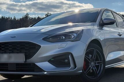 Ford Focus 32.000 km 17.790 &euro; Heinersreuth 95500