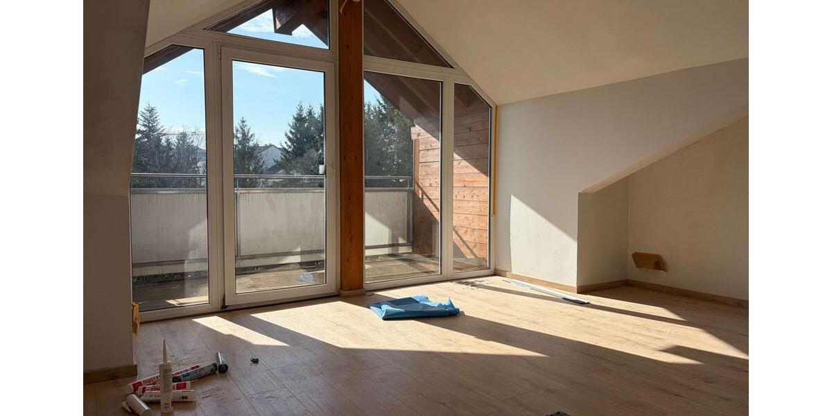 Dachgeschoßwohnung Traunstein - 3 Zimmer, 85 m&sup2;, 1.100&euro; | Angebot:25416726