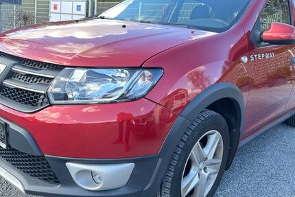 Dacia Sandero 49.000 km 9.999 &euro; Dresden 01259