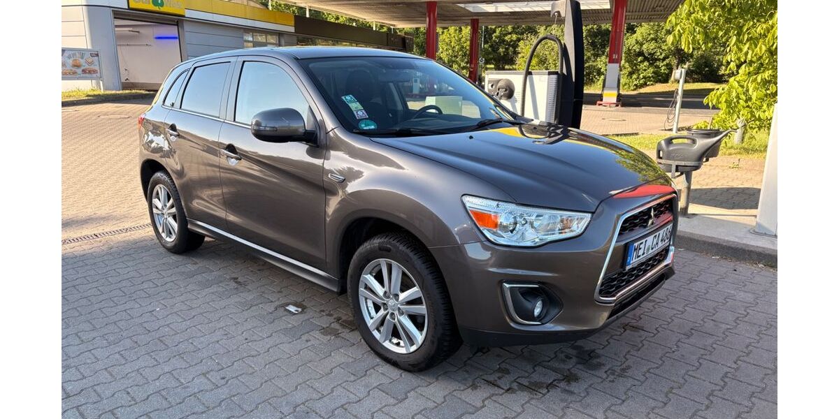Mitsubishi ASX 195.000 km 7.990 &euro; Dresden 01109