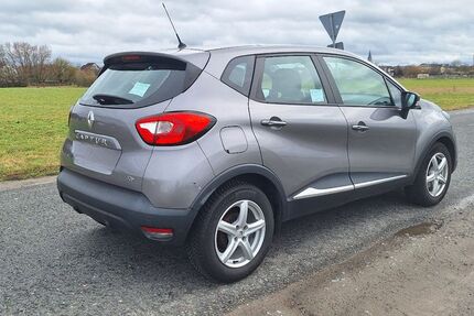 Renault Captur 97.000 km 8.400 &euro; Rodgau 63110