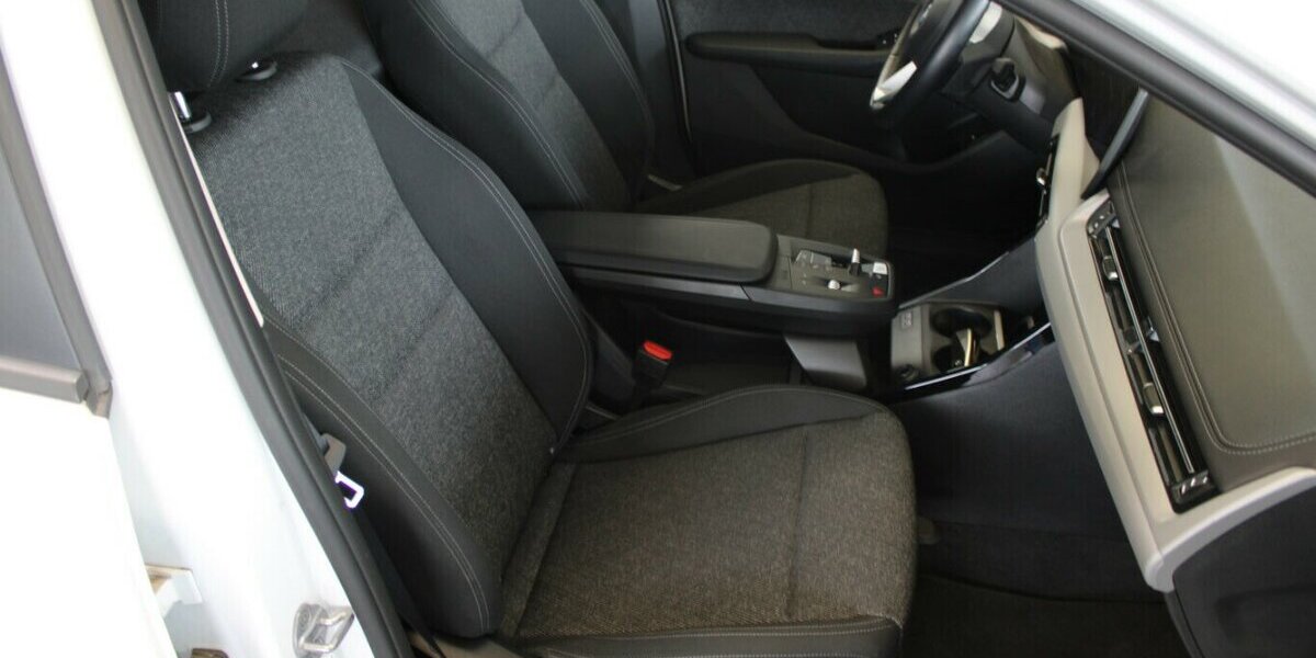 BMW 218 218d Active Tourer Aut. 32.270 km 25.980 &euro; Euskirchen 53881