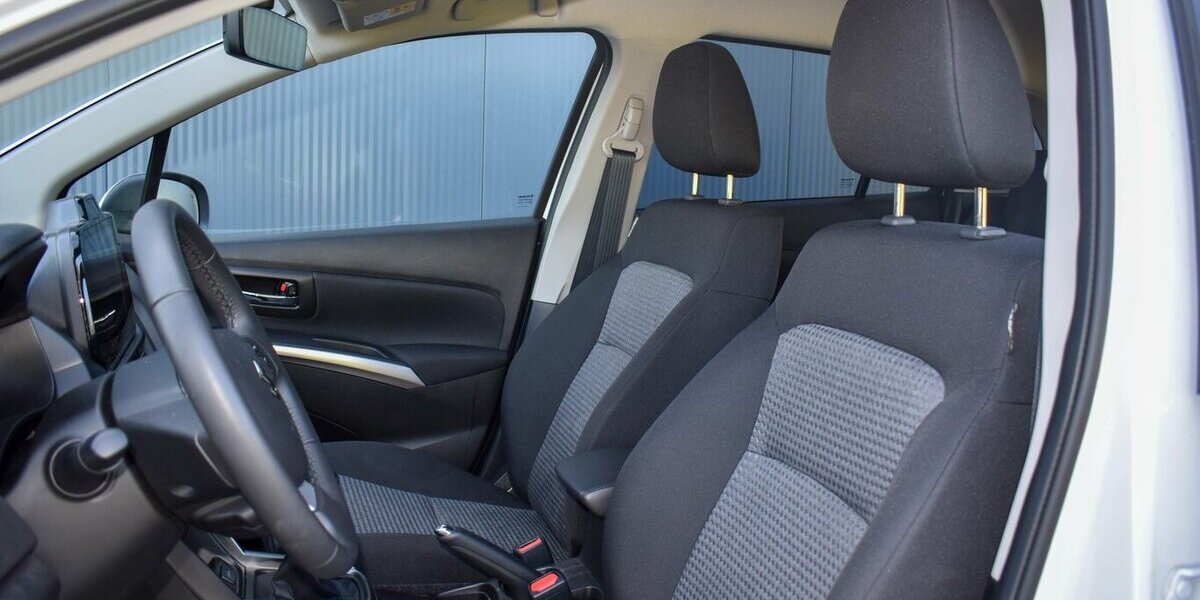 Suzuki S-Cross Comfort 1.4l M/T Hybrid 8.690 km 23.790 &euro; Höchberg-Würzburg 97204