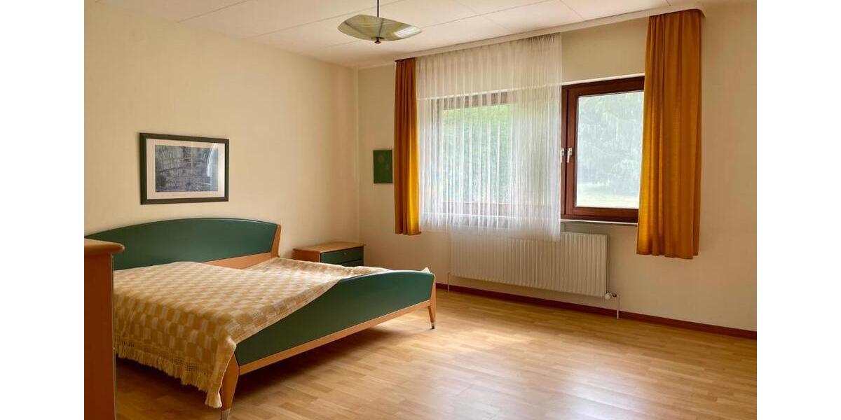 Bungalow Weilrod - 3 Zimmer, 120 m&sup2;, 350.000&euro; | Angebot:26719958