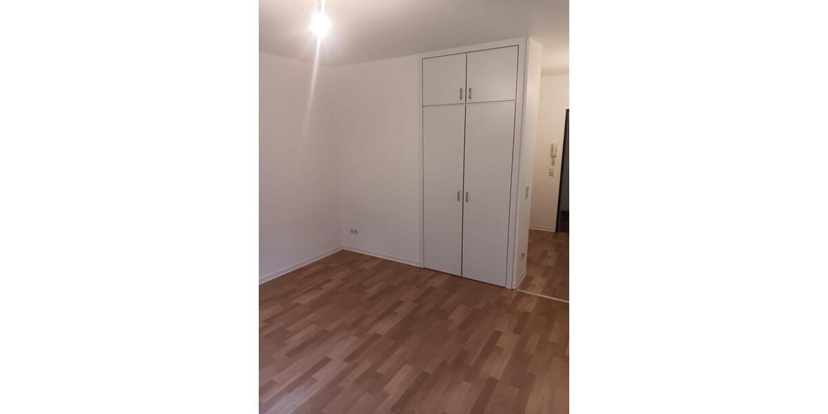 Etagenwohnung Essen Stadtbezirk VI - 1 Zimmer, 22 m&sup2;, 435&euro; | Angebot:26676691