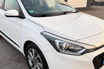 Hyundai i20 91.000 km 9.990 &euro; Aalen 73431