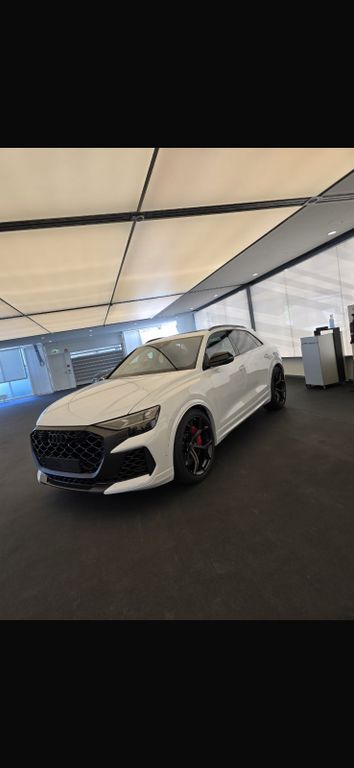 Audi RSQ8 20.100 km 147.500 € köln 50968