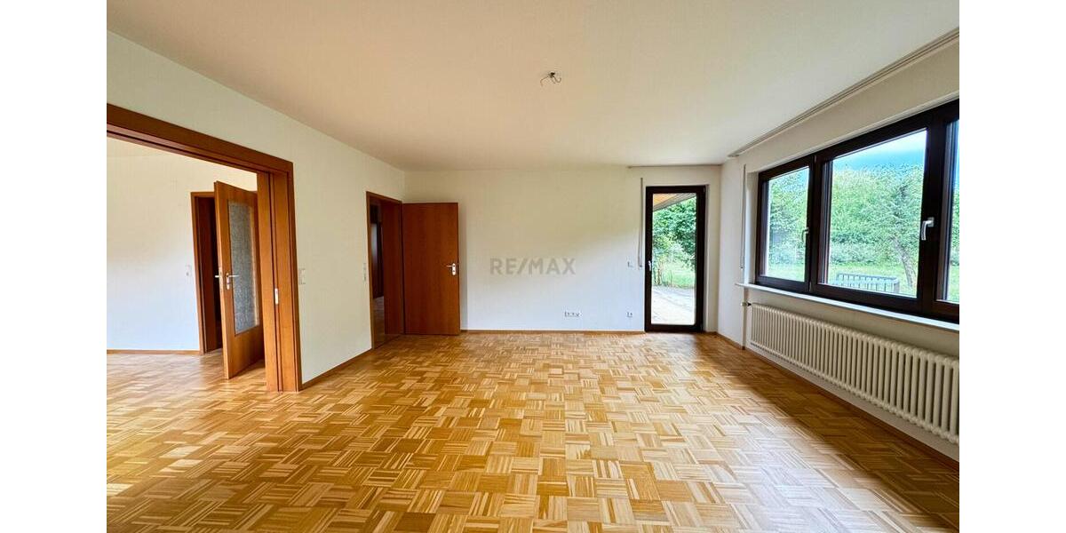 Zentral gelegen – mit Weitblick ins Grüne 8 zimmer