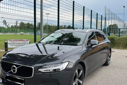 Volvo V90 73.900 km 24.990 &euro; Neuötting 84524