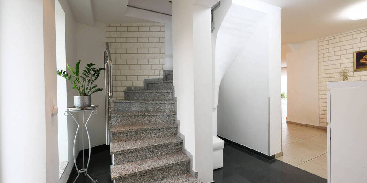 Einfamilienhaus Bad Lippspringe - 5 Zimmer, 170 m&sup2;, 595.000&euro; | Angebot:25820999