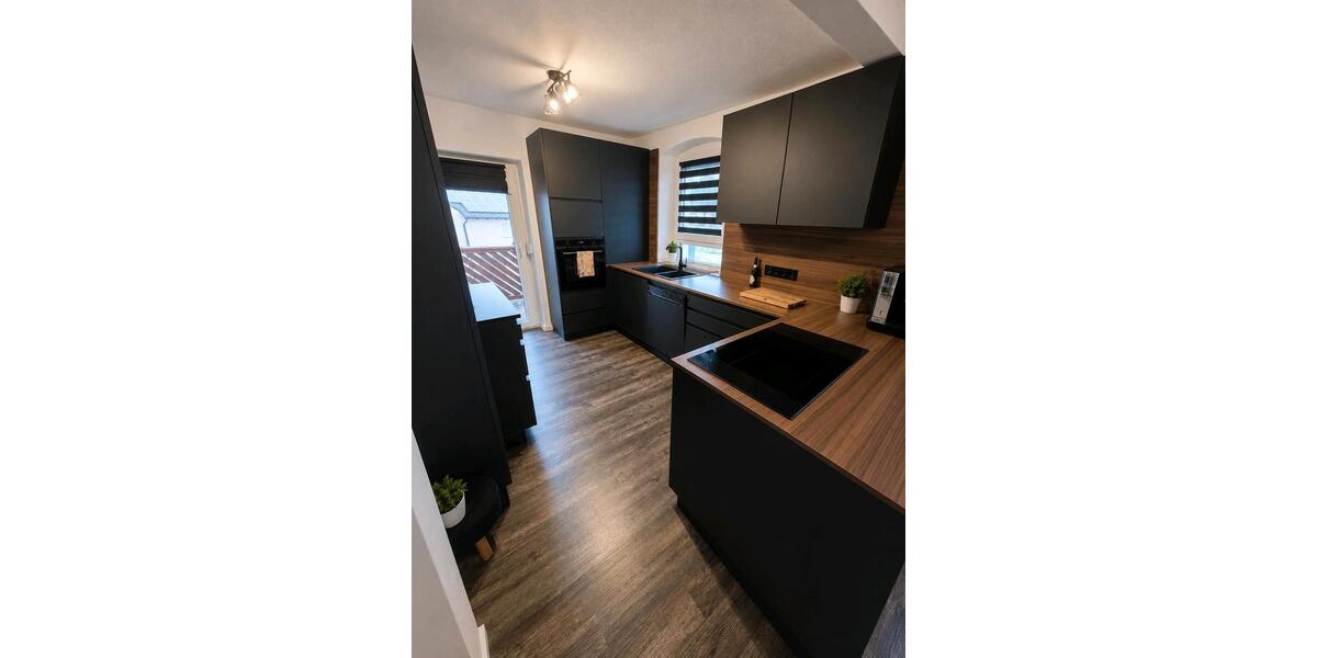 Einfamilienhaus Breitbrunn - 8 Zimmer, 220 m&sup2;, 420.000&euro; | Angebot:27263548