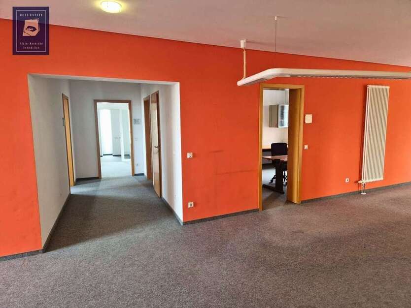 508qm im EG: großzügige und lichtdurchflutete Gewerbeeinheit 8 zimmer