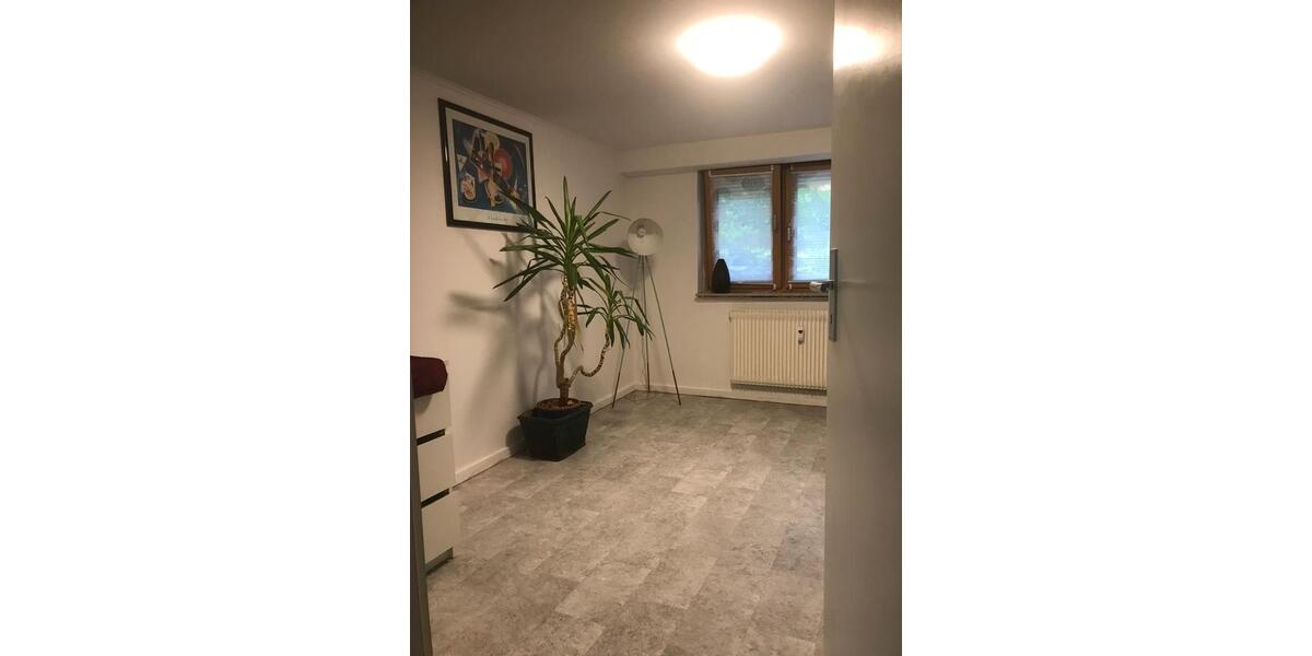 Erdgeschoßwohnung Bielefeld Jöllenbeck - 5 Zimmer, 160 m&sup2;, 260.000&euro; | Angebot:25552930