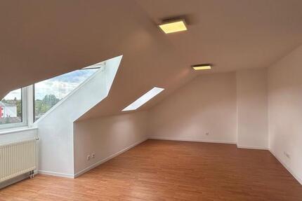 Helle 2-Zimmer-Wohnung mit Küche & Stellplatz – sofort verfügbar 2 zimmer