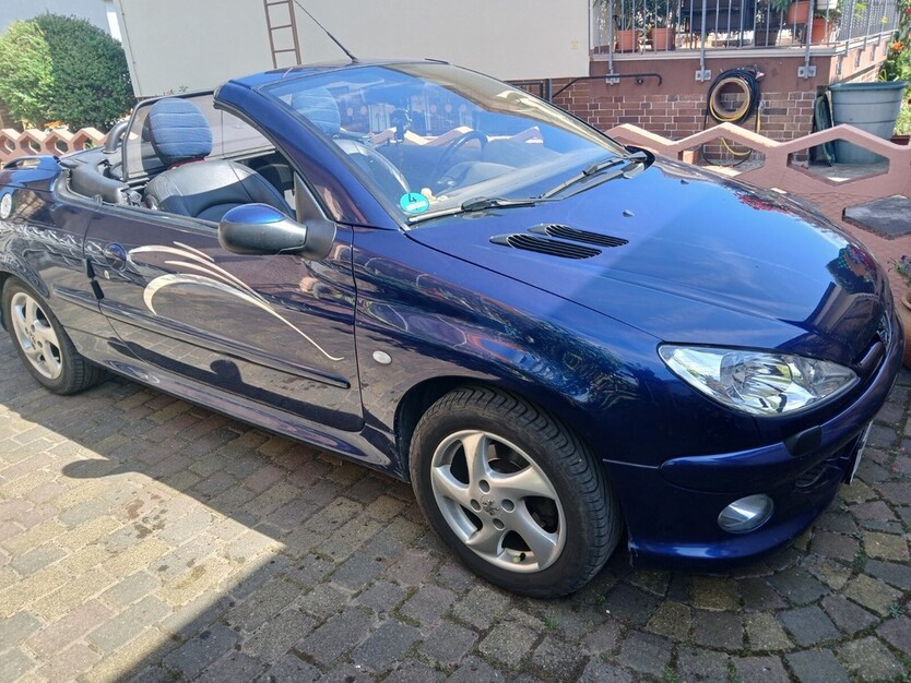 Peugeot 206 CC 189.000 km 2.500 € Torgau 04860