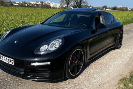 Porsche Panamera 170.000 km 28.999 &euro; Offenburg 77652