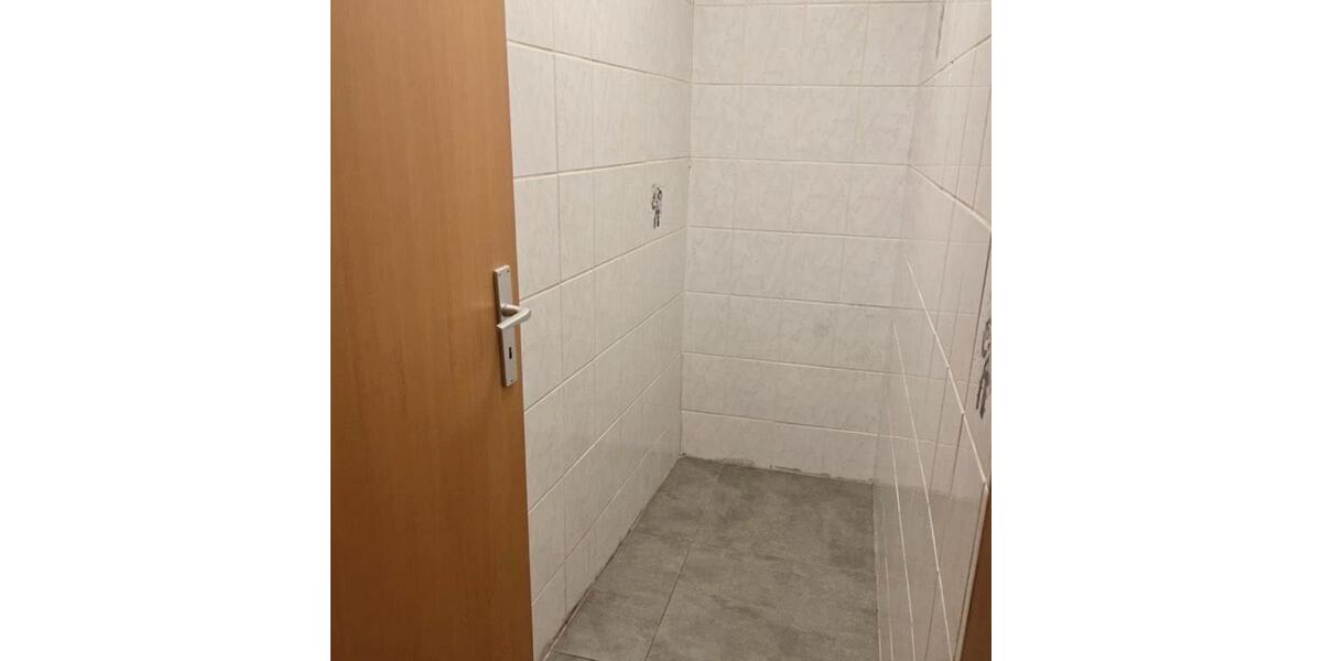 Gewerbeobjekt Halver - 700&euro; | Angebot:24541052